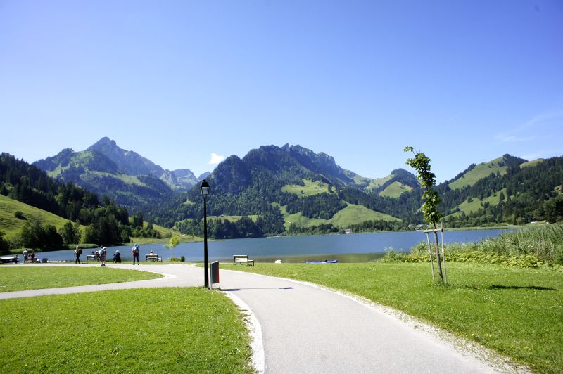Uferpromenade Schwarzsee