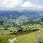 Weit unten liegt der Schwarzsee