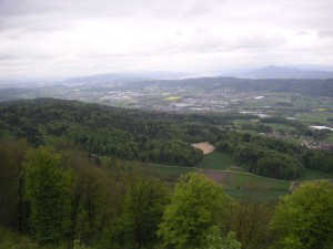 Das Furttal mit Altberg und Üetliberg