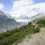 Der Gratweg, hoch über dem Aletschgletscher