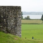 Der Pfäffikersee mit dem Kastell Irgenhausen im Vordergrund