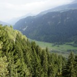 Tiefblick von der Ruine Kropfenstein