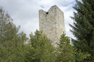 Bergfried der Ruine Jörgenberg