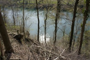 Tief unten schimmert der Rhein