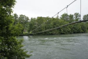 Wasserleitung übers Wasser