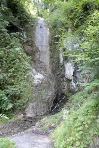 Kleiner Wasserfall